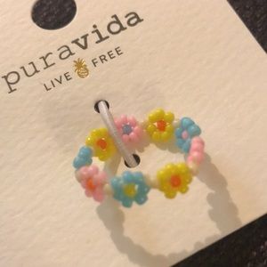 NWT Pura Vida daisy seed bead ring